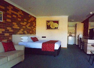 Highway Inn Motel - Kingaroy Accommodation 2