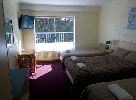 Falls Creek Hotel - Kingaroy Accommodation 0