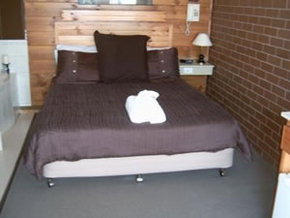 Paruna Motel - Kingaroy Accommodation 1