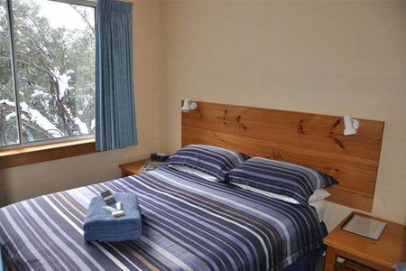 Ripparoo Ski Lodge - Kingaroy Accommodation 1