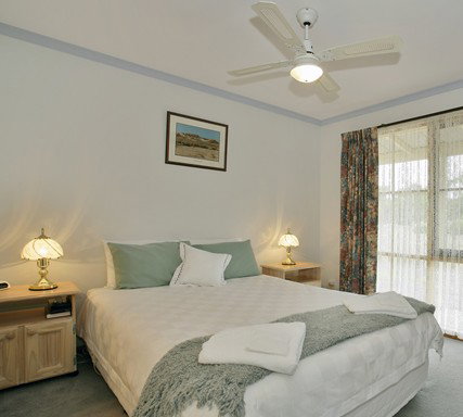 Summerfield Studio Apartments - Kingaroy Accommodation 2