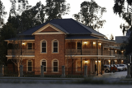 Carlyle Suites & Apartments - Kingaroy Accommodation 0