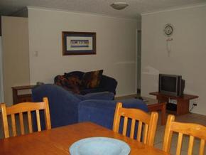 Beachfront Towers - Kingaroy Accommodation 4