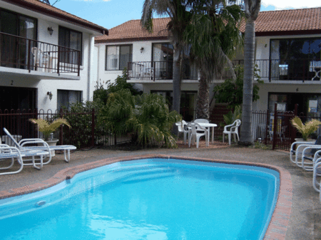 Peninsular Apartments - Kingaroy Accommodation 0