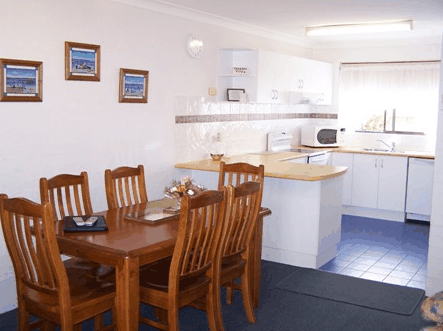 Peninsular Apartments - Kingaroy Accommodation 4