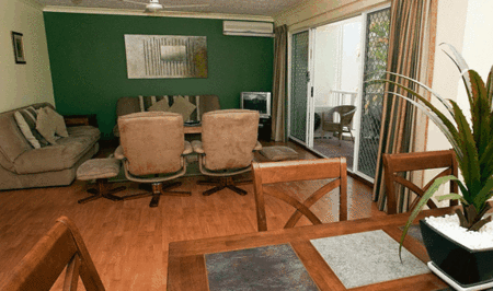 Surfers Tradewinds - Kingaroy Accommodation 2