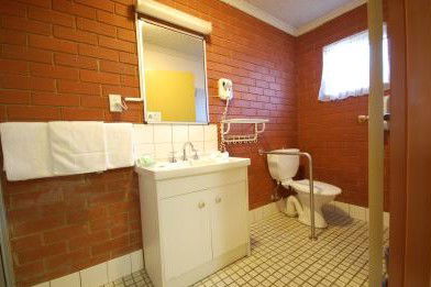 Junction Motor Inn - Kingaroy Accommodation 3