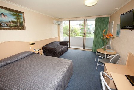 Palm Court Motor Inn - Kingaroy Accommodation 1