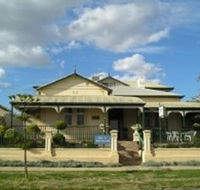 Meleden Villa - Kingaroy Accommodation
