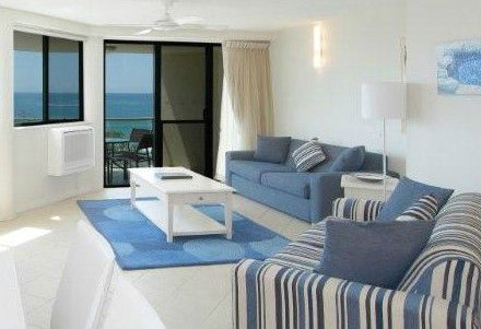 Malibu Mooloolaba - Kingaroy Accommodation 3