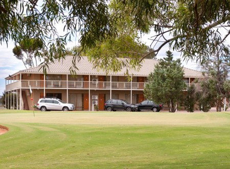 Standpipe Golf Motor Inn - Kingaroy Accommodation 2