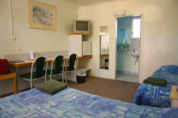 Cooroy Motel & Caravan Park - Kingaroy Accommodation 1