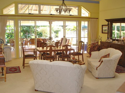 Noosa Valley Manor - Bed And Breakfast - Kingaroy Accommodation 3