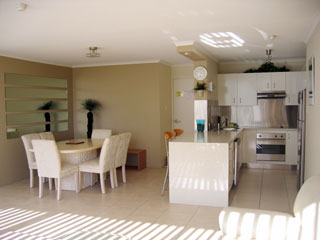 Beachfront Towers - Kingaroy Accommodation 9