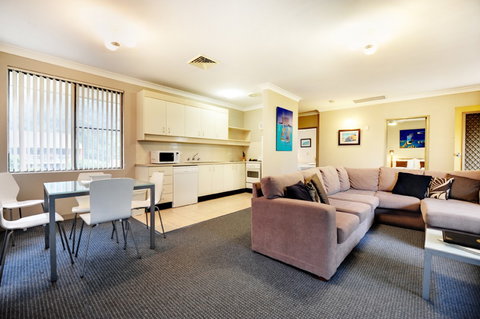 Absolute Beachfront Smugglers On The Beach - Kingaroy Accommodation 5