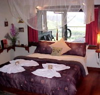 Daintree Cloud 9 - Kingaroy Accommodation