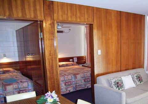 Motel Carnarvon - Kingaroy Accommodation 1