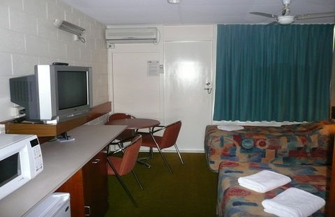 Motel Carnarvon - Kingaroy Accommodation 2