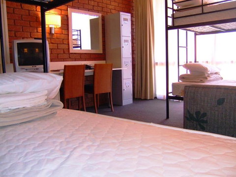 Alice In The Territory - Kingaroy Accommodation 5