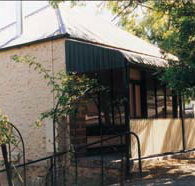 Wild Olive Cottage - Kingaroy Accommodation