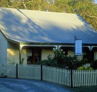 Country Pleasures Bed and Breakfast - Kingaroy Accommodation