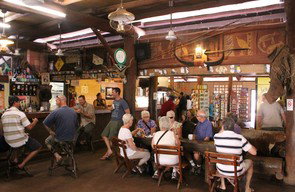 Bark Hut Inn - Kingaroy Accommodation 1