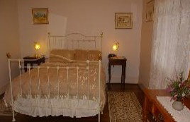 Naimanya Cottage - Kingaroy Accommodation 1