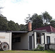Glenbrook House and Cottage - Kingaroy Accommodation