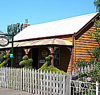 Westbury Gingerbread Cottages - The - Kingaroy Accommodation