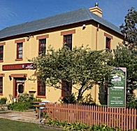 Schouten House - Kingaroy Accommodation