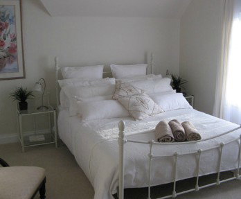 Iron Pot Cottage - Kingaroy Accommodation 4