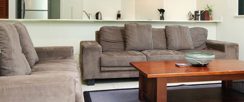 Cairns Beachfront Apartment - Kingaroy Accommodation 2