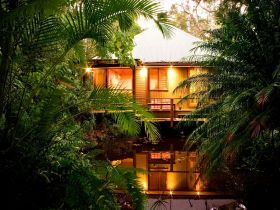 Hunchy Hideaway - Kingaroy Accommodation 0