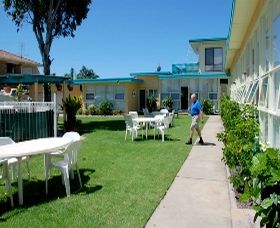 Mermaid Holiday Units - Kingaroy Accommodation 0