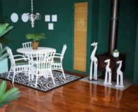 Chalet Chic - Kingaroy Accommodation 0