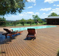 Grovebrook Farm - Kingaroy Accommodation