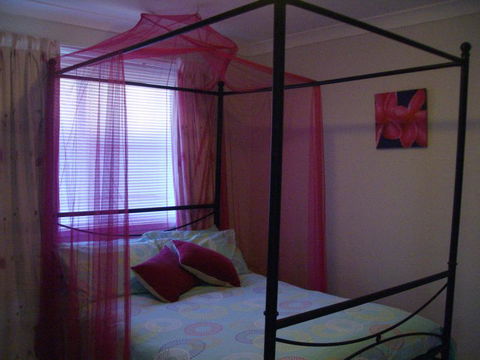 Bella Villas - Kingaroy Accommodation 4