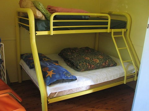 South Coast Holiday Cottages - Kingaroy Accommodation 4