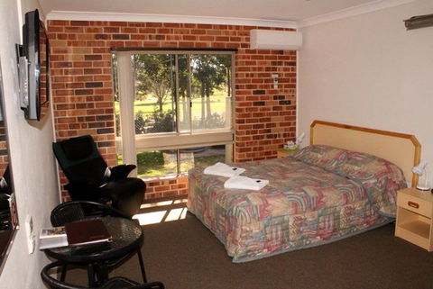 Golf View Motel - Kingaroy Accommodation 1