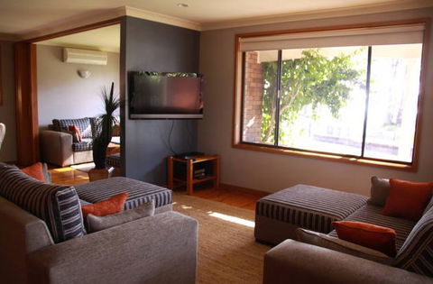 Plantation Point Beach House - Kingaroy Accommodation 3