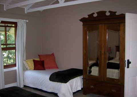 Hillcrest Cottage - Kingaroy Accommodation 5