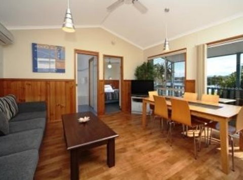 Burrill Lake Tourist Park - Kingaroy Accommodation 1