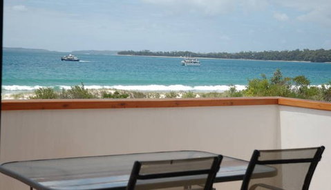 Beachfront House - Kingaroy Accommodation 5