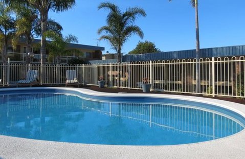 Chapman Court - Kingaroy Accommodation 6