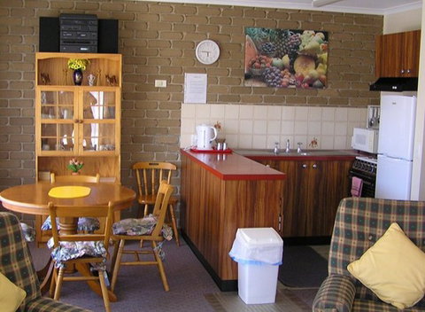 Caribou Close - Unit 1 - Kingaroy Accommodation 0