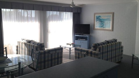Breakers Apartments Mollymook - Kingaroy Accommodation 1