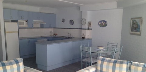 Breakers Apartments Mollymook - Kingaroy Accommodation 2