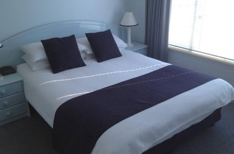 Breakers Apartments Mollymook - Kingaroy Accommodation 3