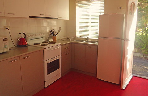 Bayswater Beach House - Kingaroy Accommodation 4