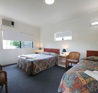 Hi-Way Motel